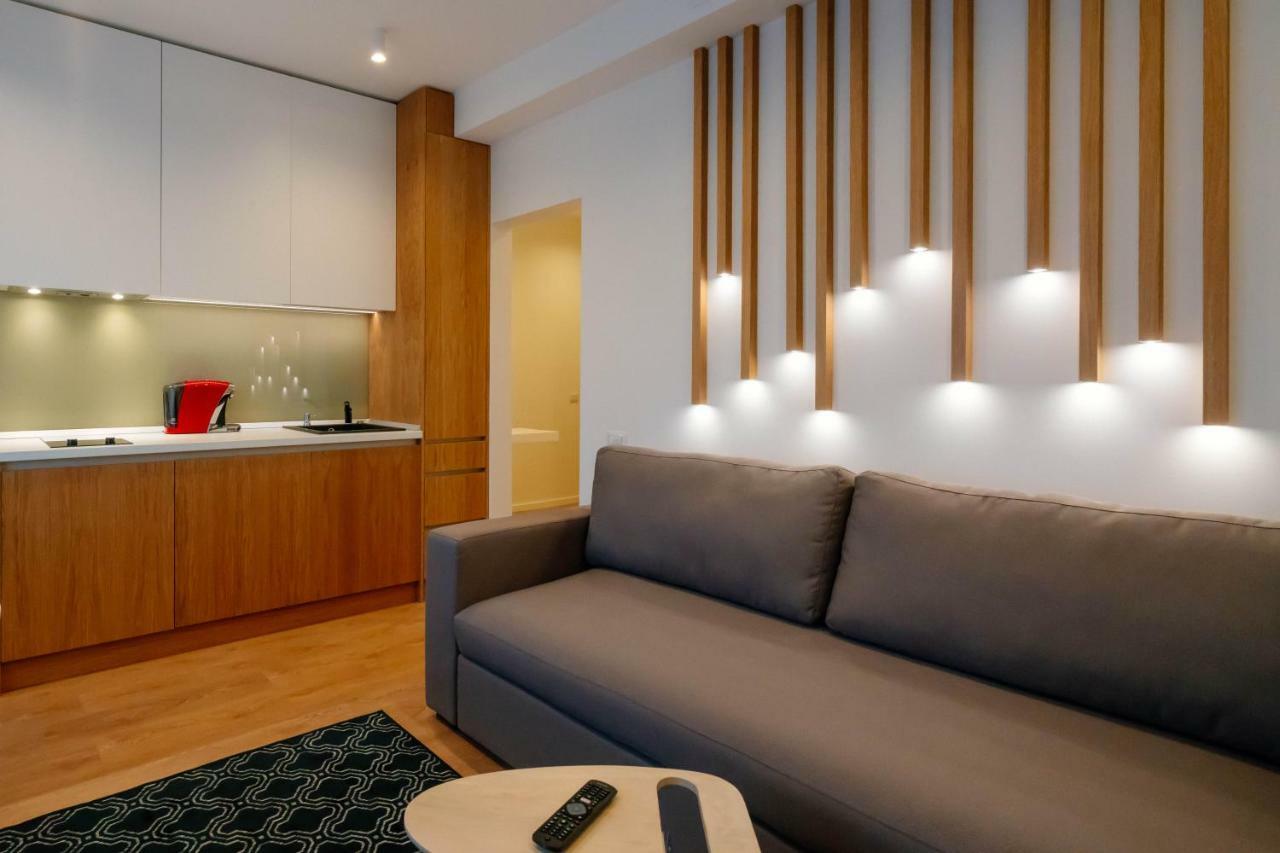 Arbans Cosy Modern Apartment In The City Center Boekarest Buitenkant foto