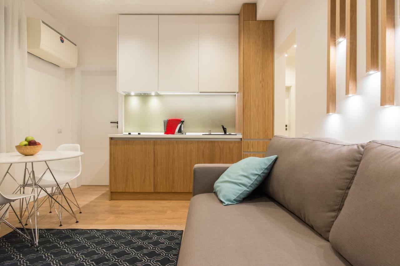 Arbans Cosy Modern Apartment In The City Center Boekarest Buitenkant foto