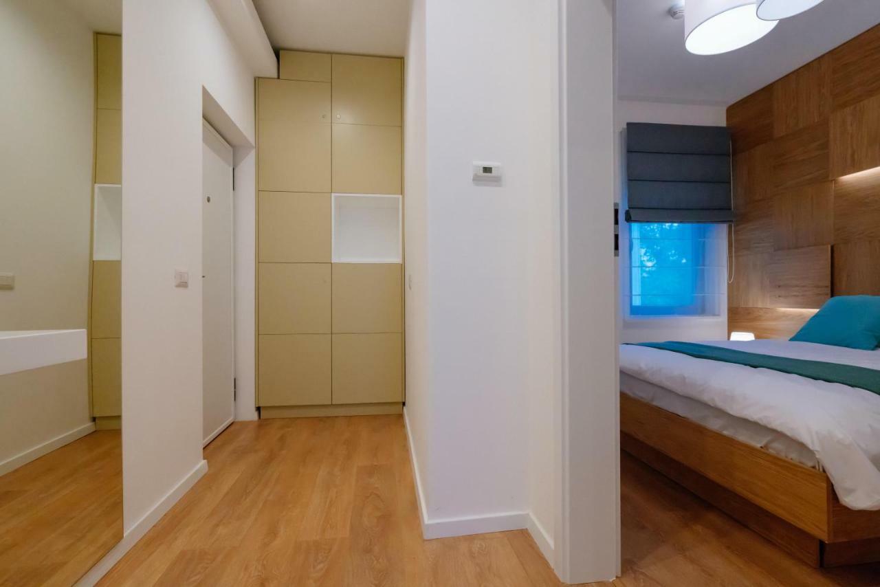 Arbans Cosy Modern Apartment In The City Center Boekarest Buitenkant foto