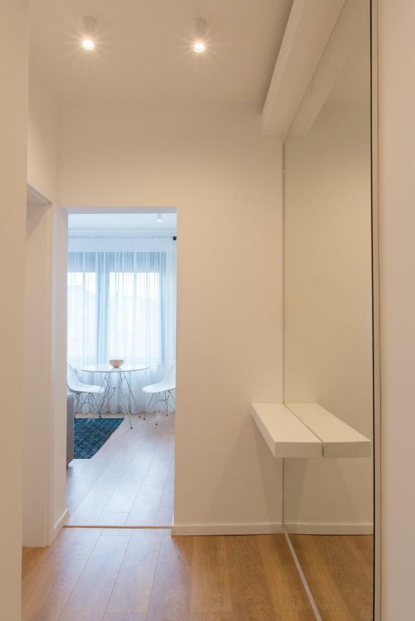 Arbans Cosy Modern Apartment In The City Center Boekarest Buitenkant foto