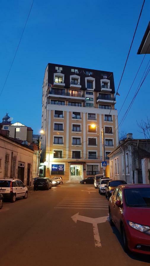 Arbans Cosy Modern Apartment In The City Center Boekarest Buitenkant foto